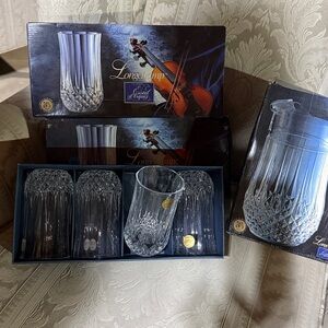 Longchamp Crystal Clear Pitcher & 8 Matching Glasses NIB